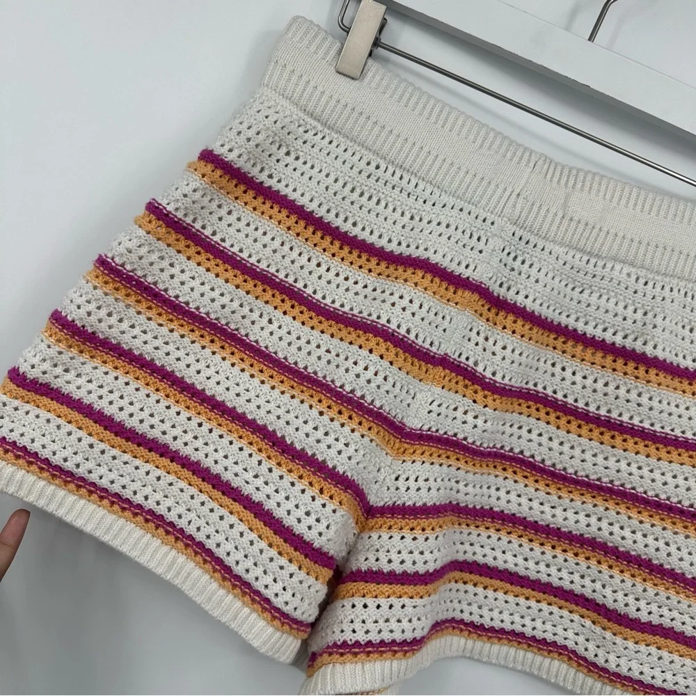 Old Navy Crochet Knit Shorts Size Medium Boho Striped Beach Festival